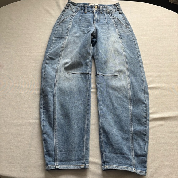 RISEN Mid Rise Slouchy Barrel Ankle Jeans Medium Wash Size 25 PGA21178 - Picture 2 of 13